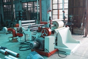 70GSM 1045mm Paper Converting Machine Paper Roll Slitting Machine 375m/Min