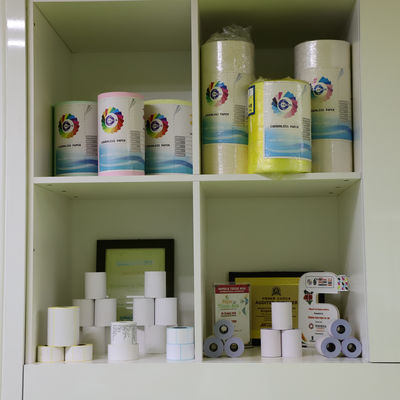 Till Rolls de papel térmico liso 80mmx80mm para a posição Rolls do ATM